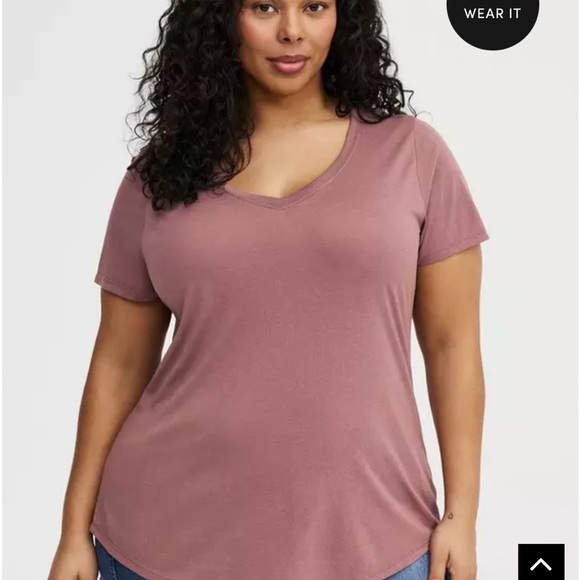 Torrid. Classic Fit V Neck Tee’s. Very soft fabric in Black, White, Rose. NWOT - Picture 4 of 5